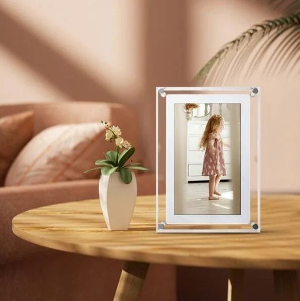 Умная цифровая фоторамка для фотографий 7" (21x14,5 см), WiFi, 8 ГБ, 1500 мAч, Белый / Акриловая IPS-фоторамка для фото, видео j-7 фото