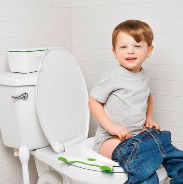 Детский дорожный горшок &ndash; туалет Go Potty for Travel Bag 2в1 Накладка на унитаз j-10 фото